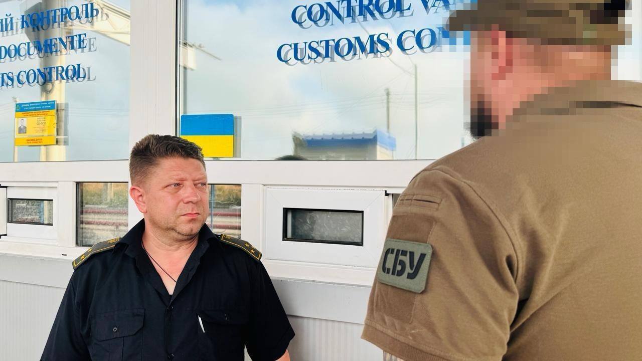 Обшуки на митницях у Чернівецькій, Одеській та Волинській областях