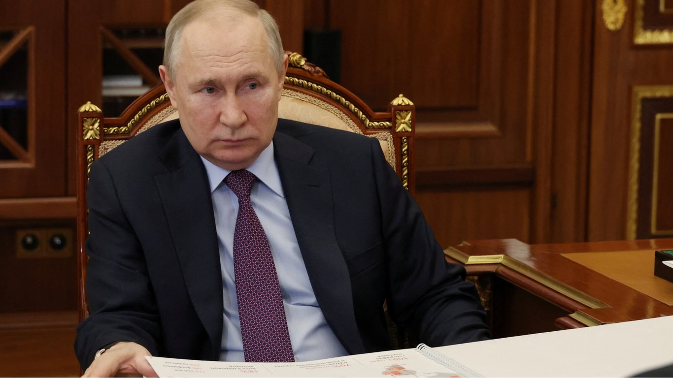 Путин подписал указ, позволяющий выселять людей без гражданства РФ с ВОТ