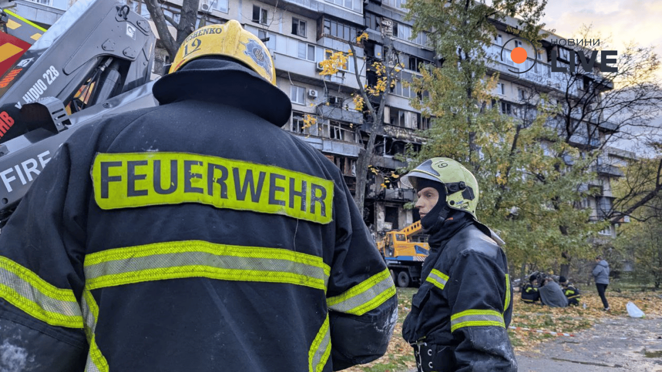 Як Київ пережив нічну атаку — фоторепортаж - фото 1