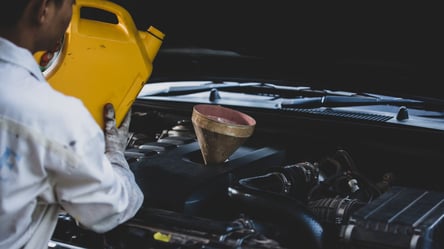 Що станеться, коли залити неправильну оливу в двигун - 285x160