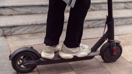 Новые штрафы для водителей электросамокатов в 2026 году - 285x160