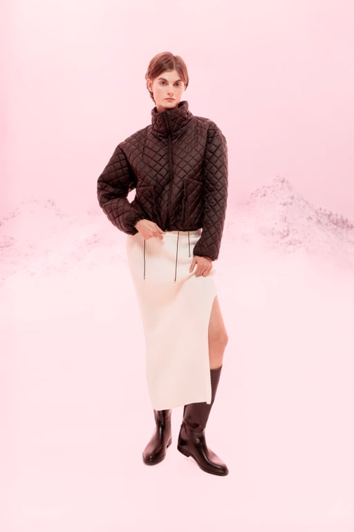 Модель у вбранні з нової колекції Андре Тана. Фото: менеджмент дизайнера.