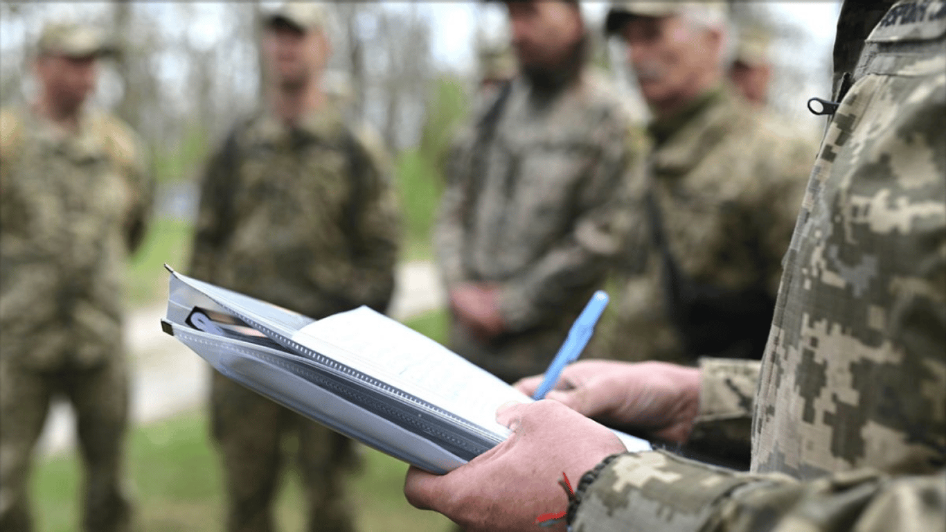 В Івано-Франківську засудили офіцера ТЦК за виписування повісток за хабарі