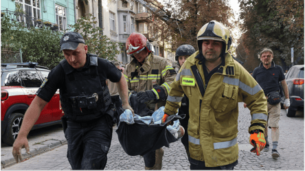 Обстріл Львова — медики назвали кількість пацієнтів, які досі перебувають у важкому стані - 285x160