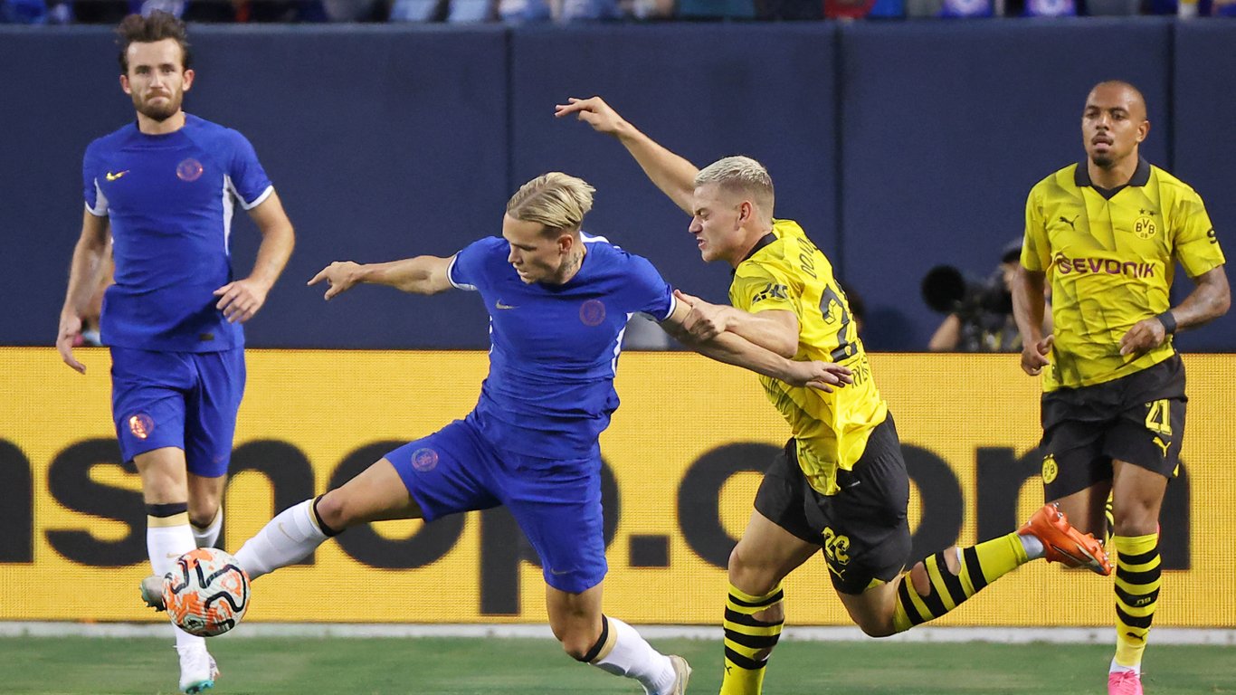 Михаил Мудрик