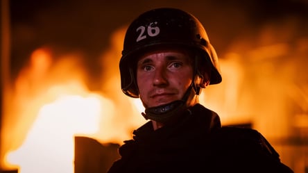 Атака на Київ: у Голосіївському районі горить заклад освіти - 290x166