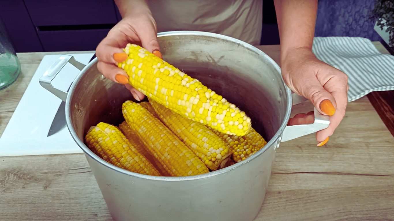 маринована кукурудза на зиму