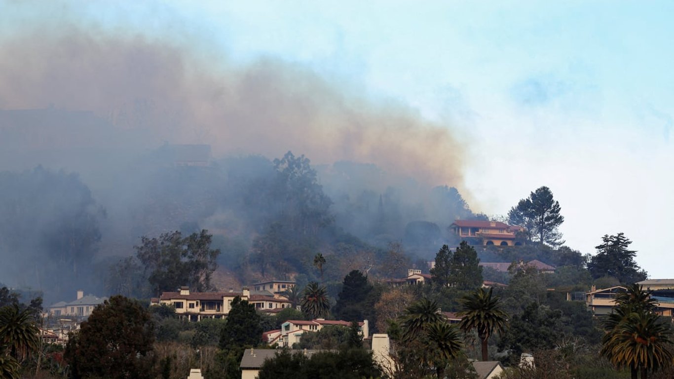 Ukraine is standing with America - Zelenskyy hopes wildfires will be extinguished asap