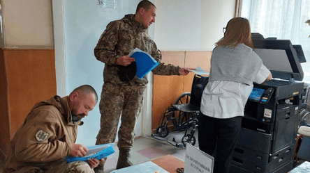 Невійськовозобов'язані жінки в реєстрах: як кадровикам здати звіт - 290x166