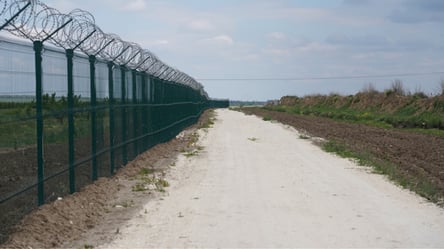 Виїзд до ЄС за 20 тис доларів: у Харкові затримали іноземця - 290x160