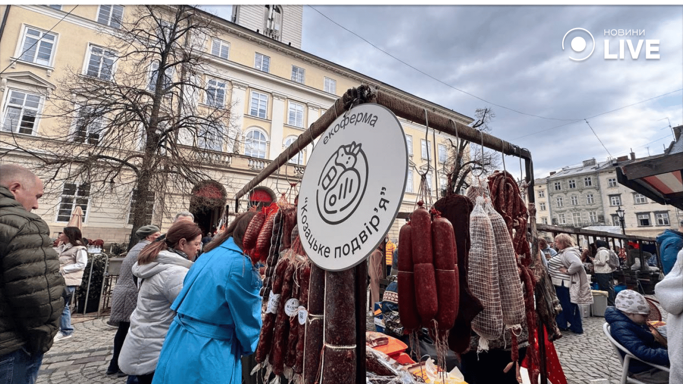 Продаж товарів від ветеранів у Львові