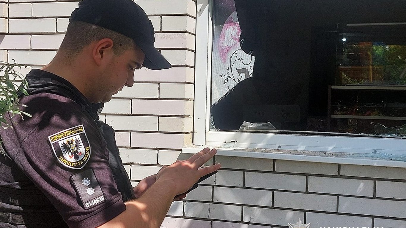 Росія вдарила балістикою по центру Прилук: є загиблі та поранені