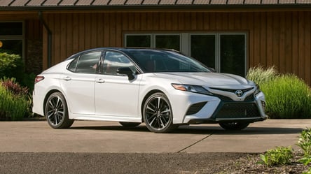 Вживана Toyota Camry восьмого покоління має один жахливий недолік - 285x160