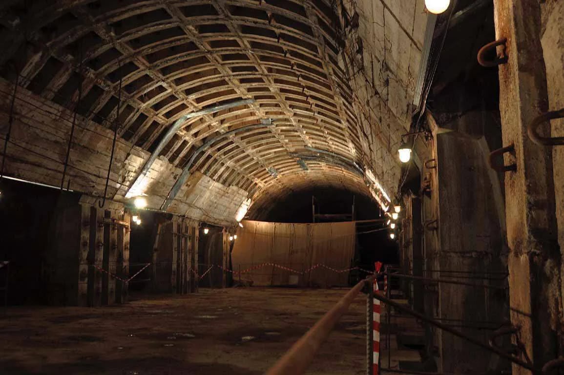 Станція-привид у Києві: що приховує "Львівська брама"