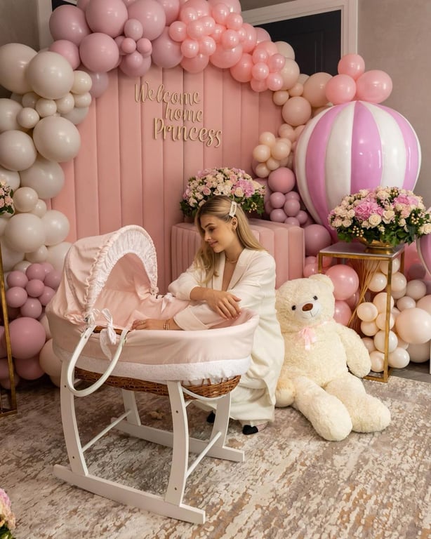 Дружина Зінченка показала перші фото їхньої родини у новому складі - фото 2