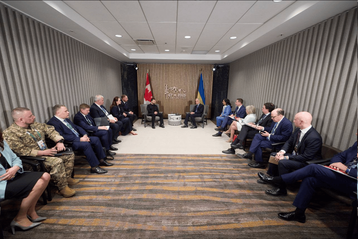 Зеленський зустрівся з прем’єром Канади під час саміту G7 - фото 3