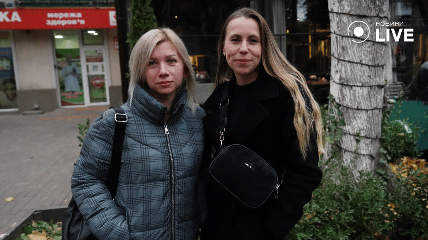 Одесситка Наталья с подругой. Фото: Новини.LIVE/ Юлия Браславская