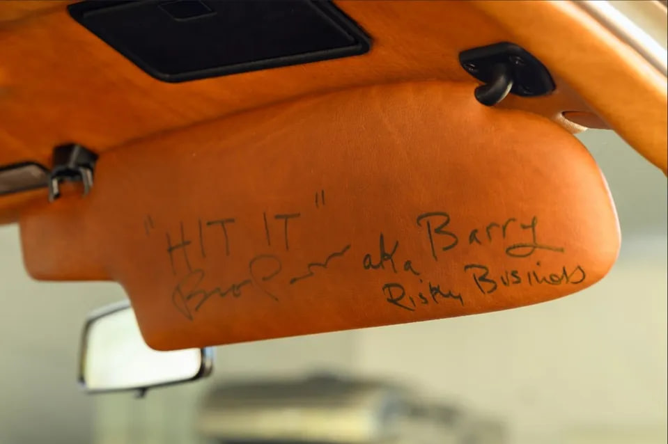 Спорткар, який збив Тома Круза в культовому фільмі, продають за 1,78 млн доларів - фото 4