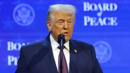 Трамп раскрыл, какое секретное оружие помогло захватить Мадуро - 290x166