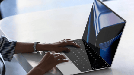 Apple випустить MacBook зі складаним екраном: коли з'явиться - 285x160