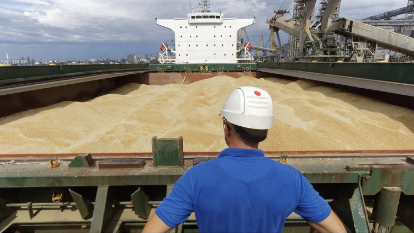 Экспорт зерна — день простоя судов с зерном стоит 20-50 тыс. долларов
