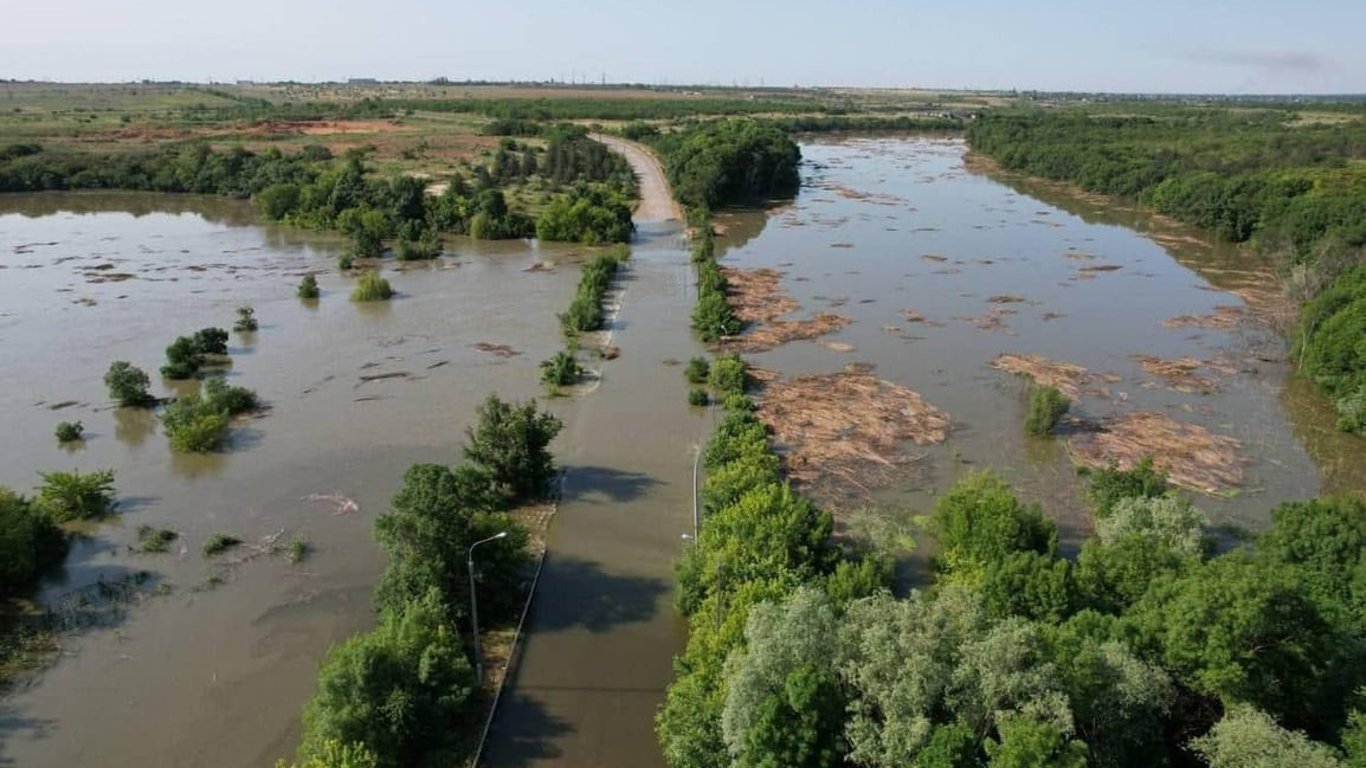 Каховская ГЭС подрыв: эксперт о катастрофических последствиях для Украины