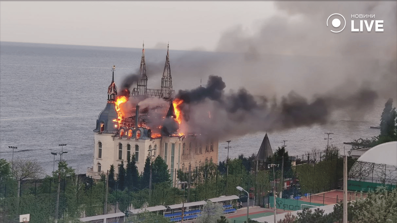 Замок Одеської юридичної академії — наслідки обстрілу 29 квітня