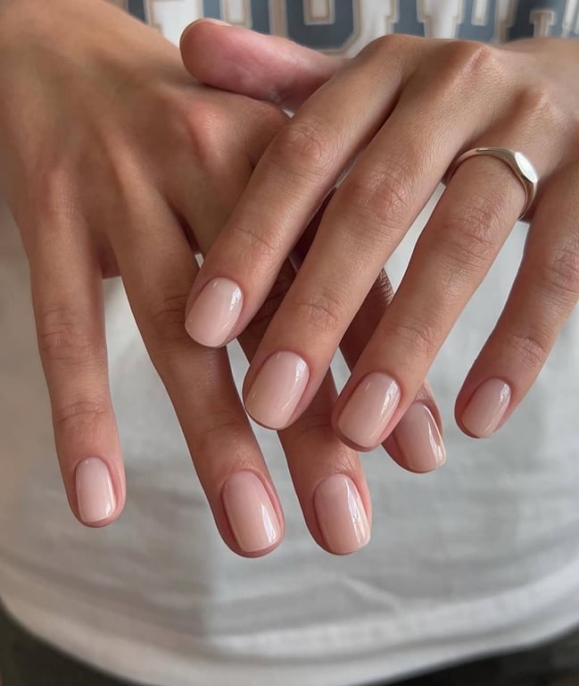 Мильні нігті зараз в тренді
