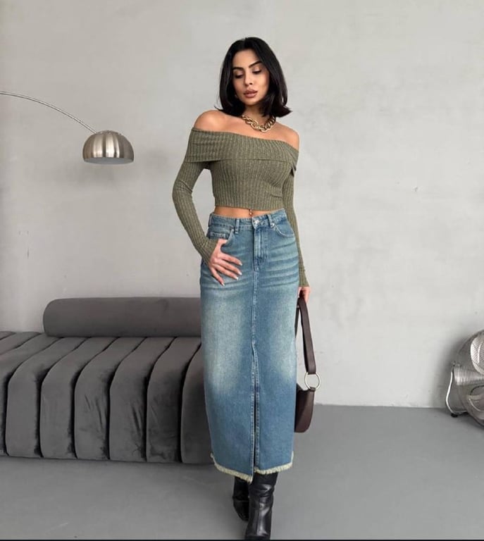 Джинсова спідниця прямого крою в тренді