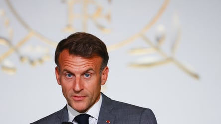 Макрон заявил о перехвате танкера Deliver у берегов Сицилии - 304x171