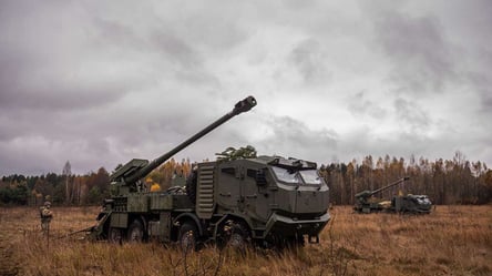 ЗСУ отримали на озброєння 18 вітчизняних гаубиць "Богдана", які оплатила Данія - 290x166