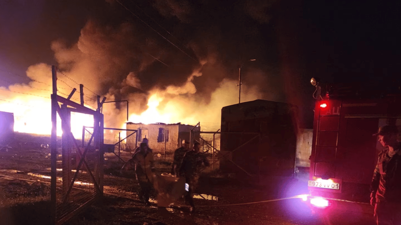 В Карабахе произошел мощный взрыв на складе бензина: есть погибшие и раненые