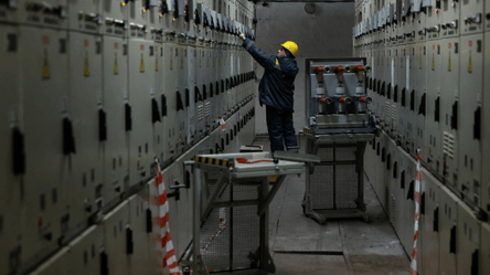 В Україні завтра діятимуть графіки обмеження потужності - 290x160