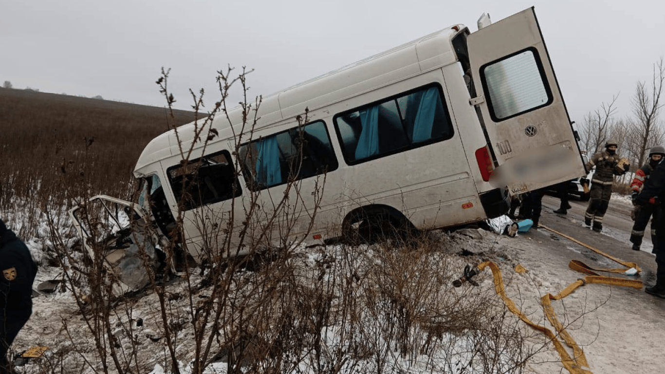 ДТП на Харьковщине 24 ноября - погиб водитель и много раненых