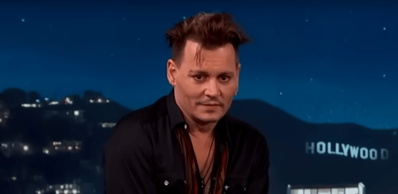 Джонні Депп не боїться експерементів з зачіскою