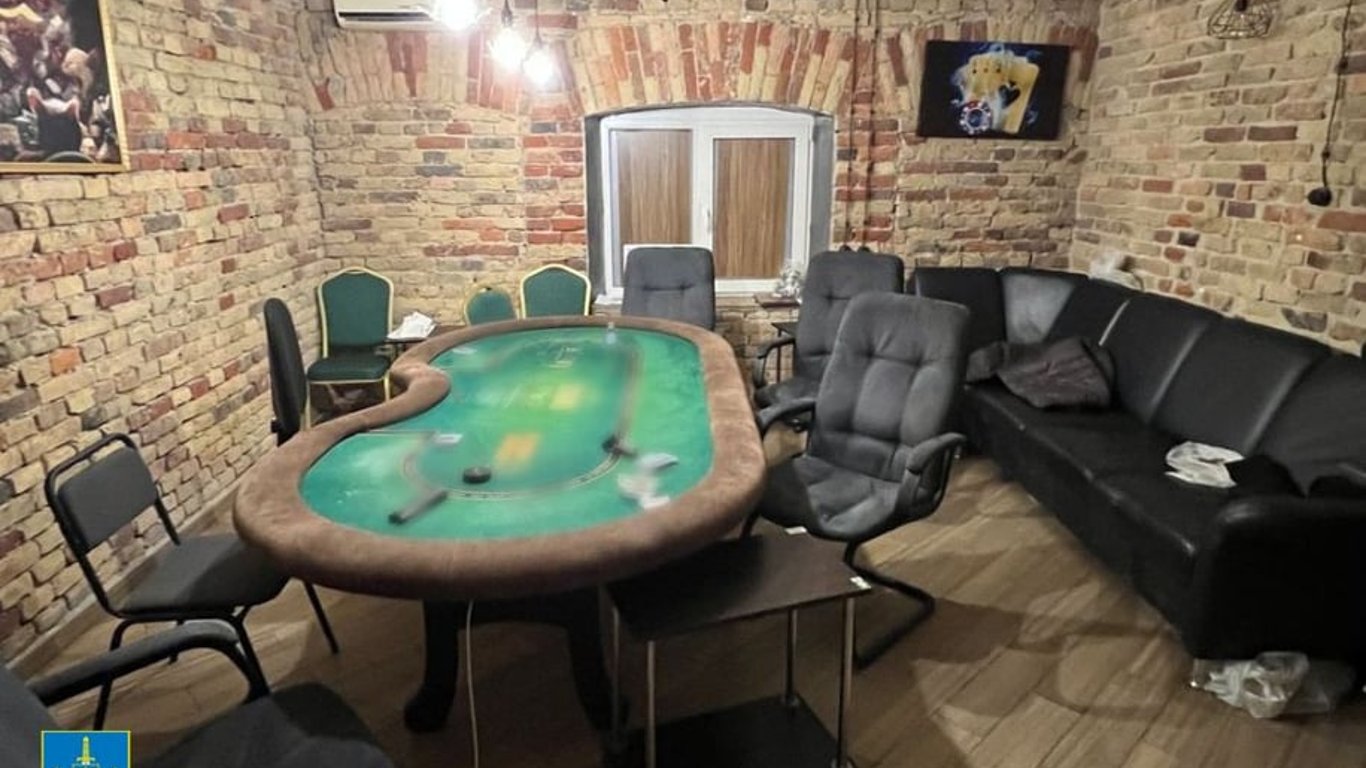 На Львовщине разоблачили нелегальный покерный клуб
