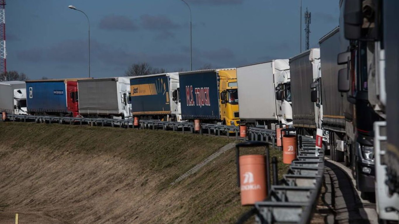 Польские фермеры разблокировали все КПП на границе с Украиной — в ГПСУ рассказали о нюансе