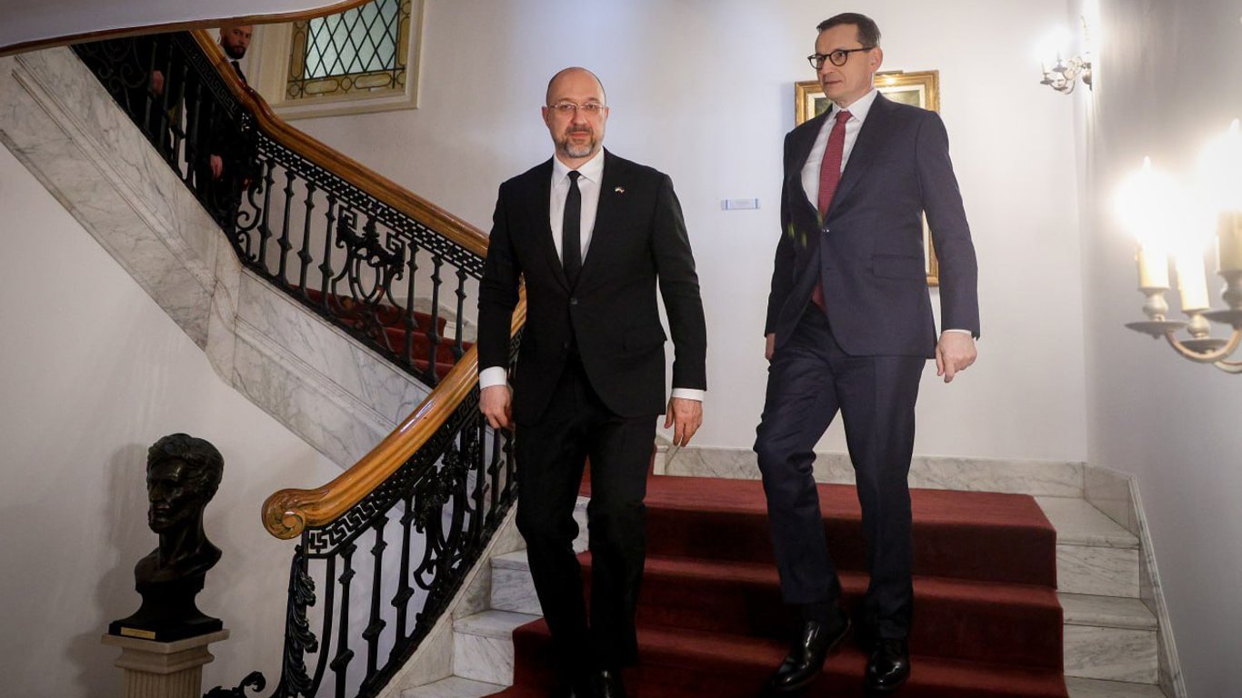 Шмыгаль в Вашингтоне встретился с премьером Польши: о чем говорили