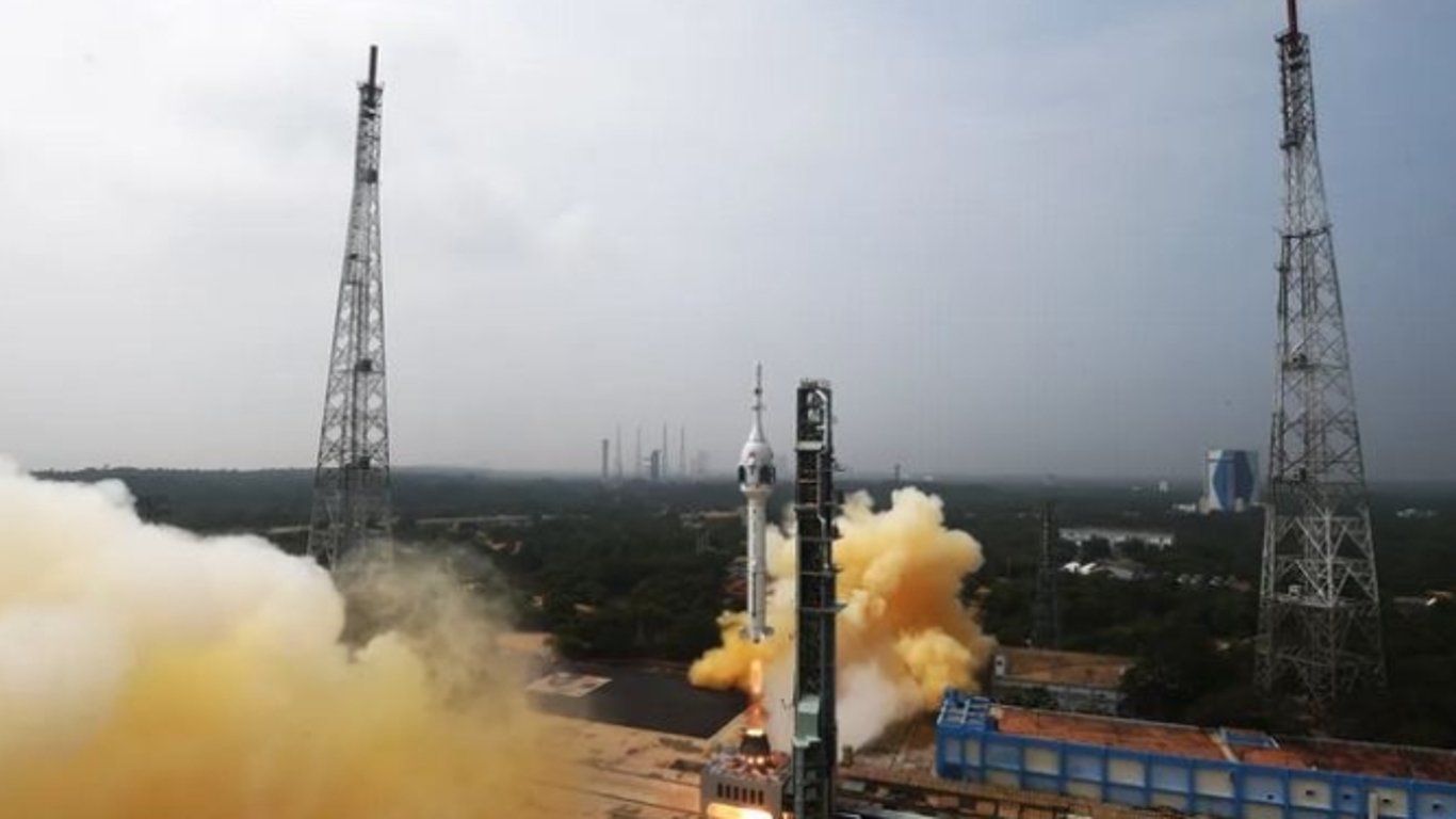 Індія вперше відправляє у космос своїх астронавтів