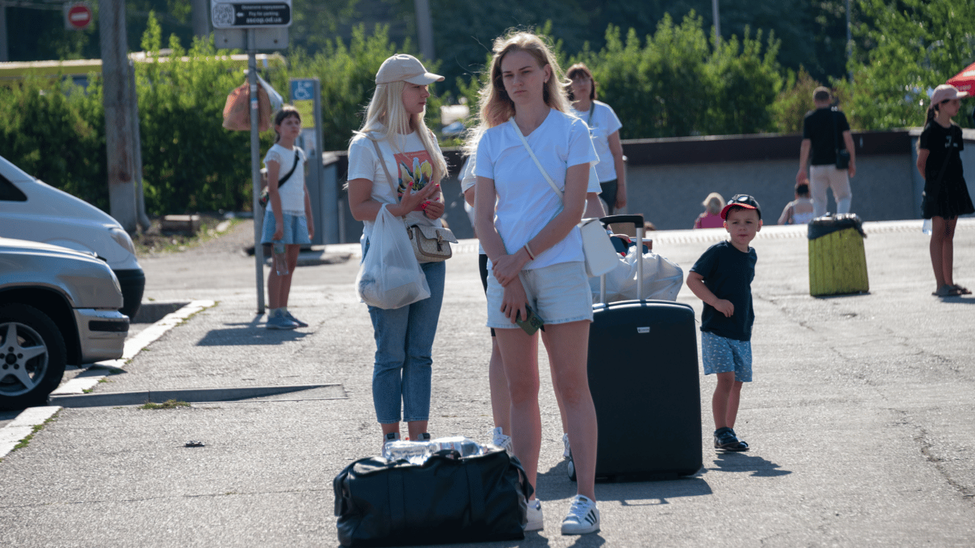 В Одесі вшанували полеглих героїв — фоторепортаж з акції - фото 4