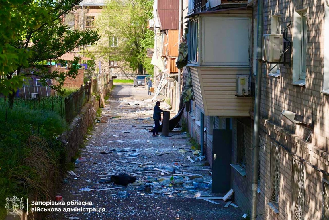 Наслідки російського обстрілу Запоріжжя 2 травня