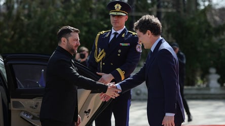 Зеленський прибув до Бухаресту з офіційним візитом - 304x171