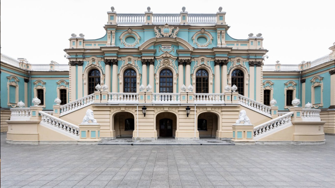 Реконструкция Мариинского дворца — под суд пойдет предприниматель, подозреваемый в присвоении более 1,3 млн грн