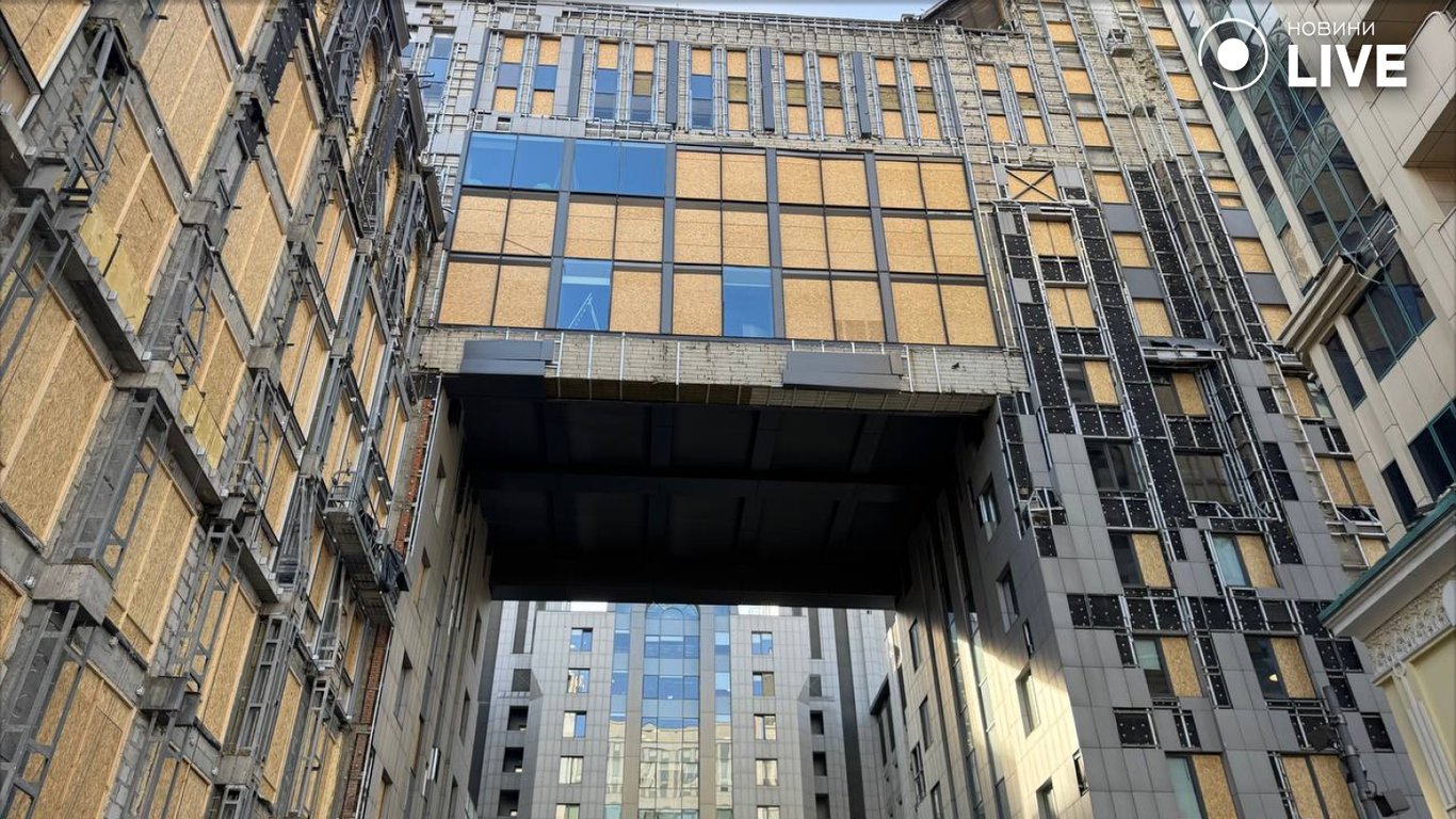 відбудова бізнес-центру Торонто в Києві