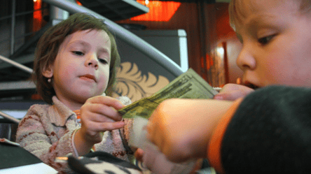 Финансовая грамотность в семье — как научить детей ценить деньги - 290x160