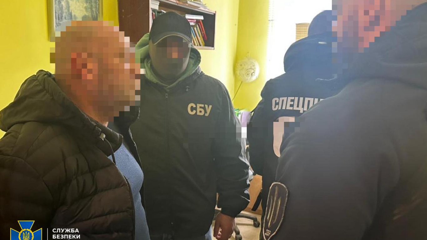 Вимагав хабар за громадянство дитини — в Одесі затримали працівника ДМС