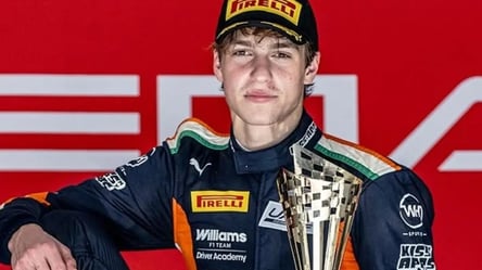 Українець Бондарев уперше в історії став чемпіоном Формули-4 - 285x160