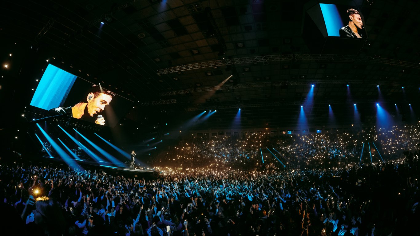 Макс Барских объявил дату концерта на бис в столичном "Дворце спорта"