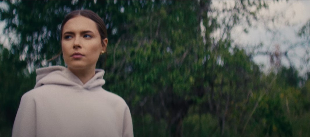 Донька Олени Кравець "засвітилася" у кліпі відомого українського співака - фото 1