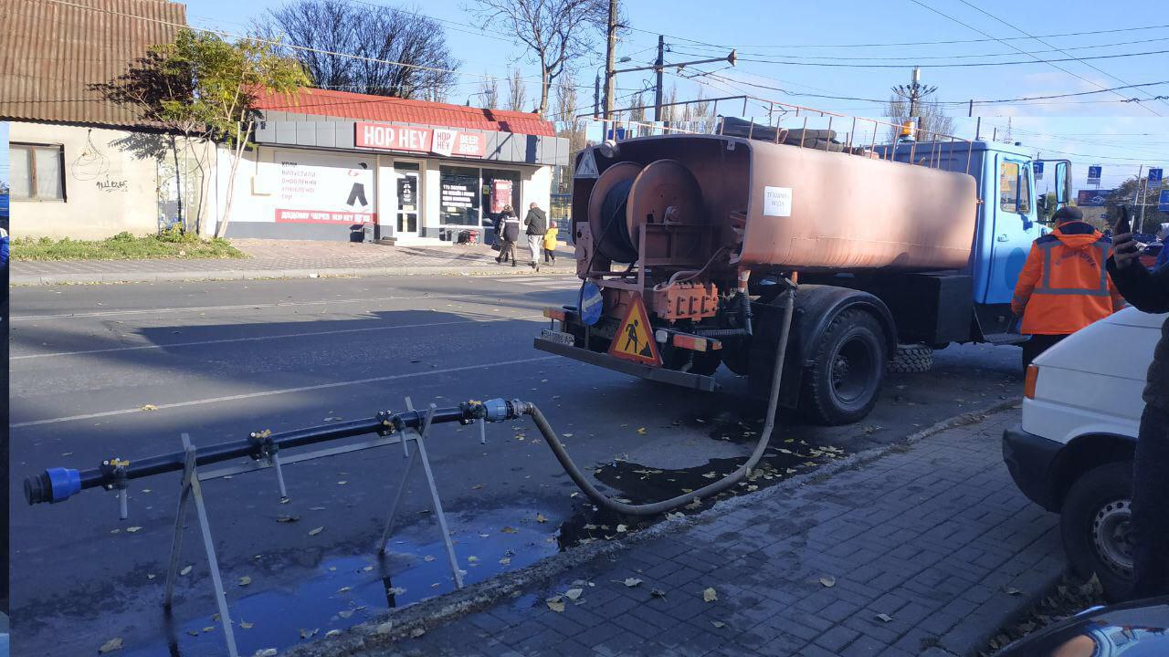 У Одесі розпочали підвезення питної води — перелік адрес - фото 2